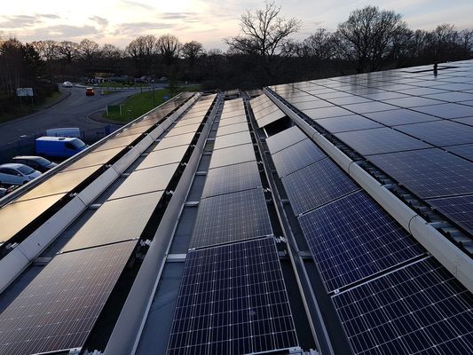 Sistema solar 100kw 9bb mono Perc Half Cut Solar Panel bifacial 445w 24v 350W 150W del picovoltio